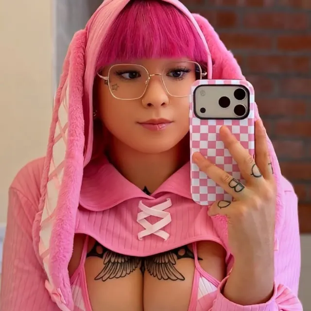Portrait of Yume Management creator Mari